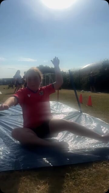 Something different to finish off and cool down after a hot girls only training session 😎 

It’s amazing to see how much these talented girls are improving every week! 🙌 

#girlsfootball #whatsoncornwall #football #lovesoccer #thisgirlcan