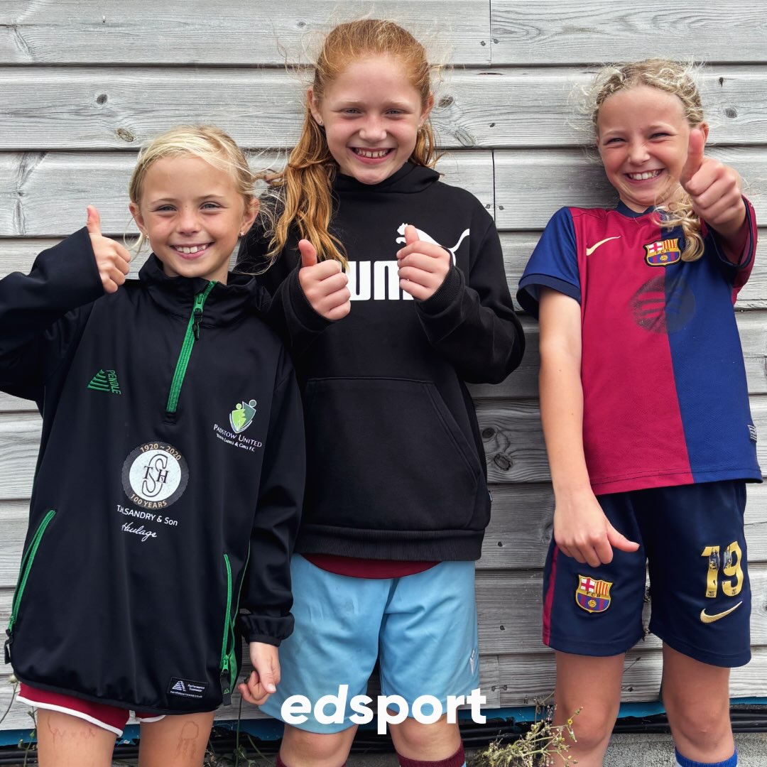 So proud and honoured to train these incredible girls! ♥️ 

These 3 superstars recently went for trials to join ‘Cornwall Girls’…. All of them got through and invited back 💪 

Well done Bella, Anja and Matilda … keep up the great work ♥️ 

#cornwallfa #cornwall #girlsfootball #youthfootball #stronggirlsclub